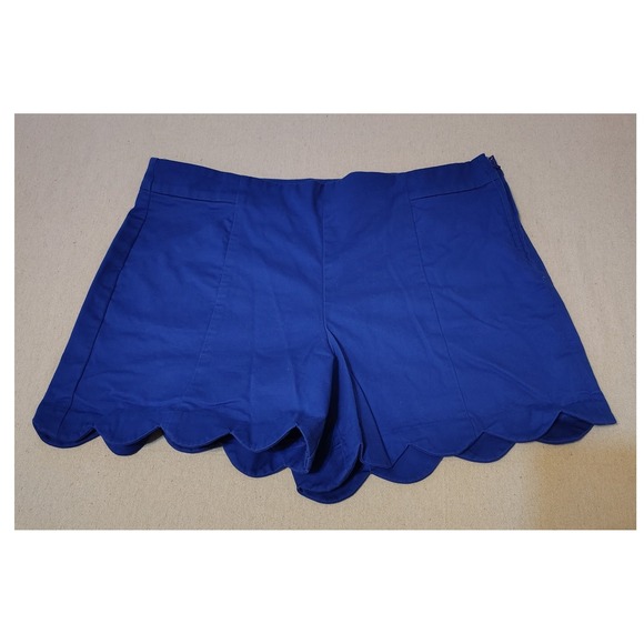 Lilly Pulitzer Pants - Lilly Pulitzer Royal Blue Scalloped Hem Shorts Size 10 VV